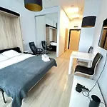 Al. Jerozolimskie 216 Perfect * Warsaw