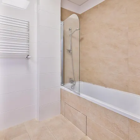 Al. Jerozolimskie 216 Perfect 公寓