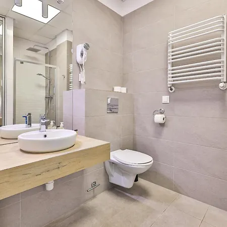 Al. Jerozolimskie 216 Perfect