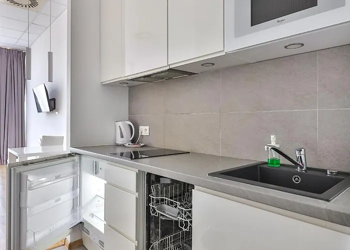 Al. Jerozolimskie 216 Perfect * Warszawa